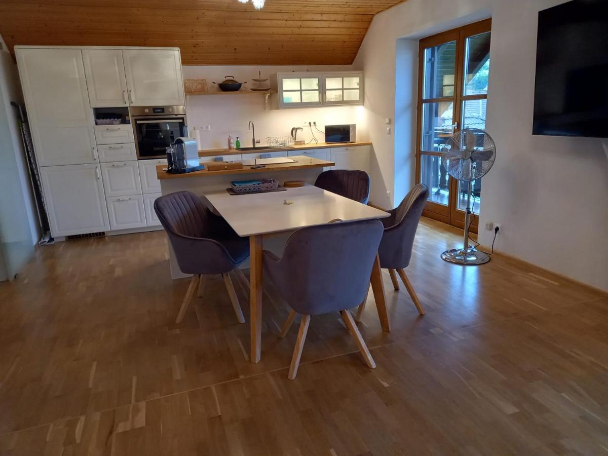 Hide-Away Corinna Drobollach am Faakersee Bagian luar foto